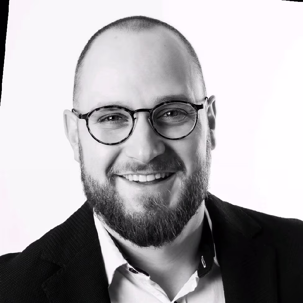 Portrait of a Flashback co-founder shown alongside a quote about multi-cloud integration